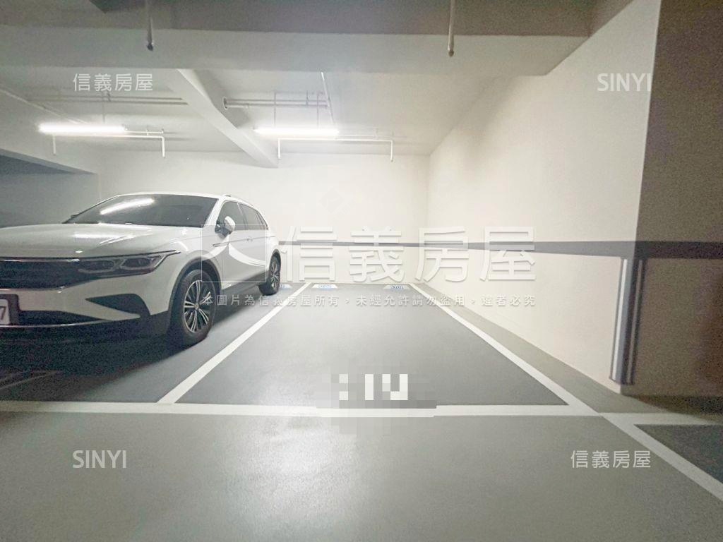 女王萬歲視野三房平車房屋室內格局與周邊環境