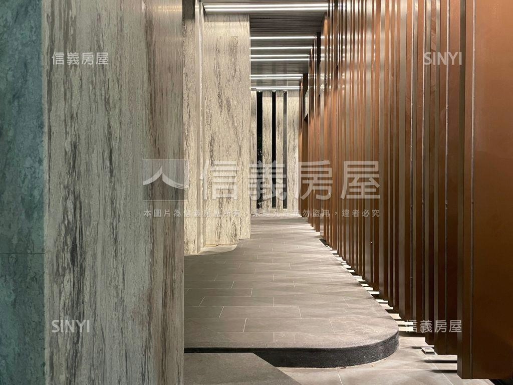 女王萬歲視野三房平車房屋室內格局與周邊環境