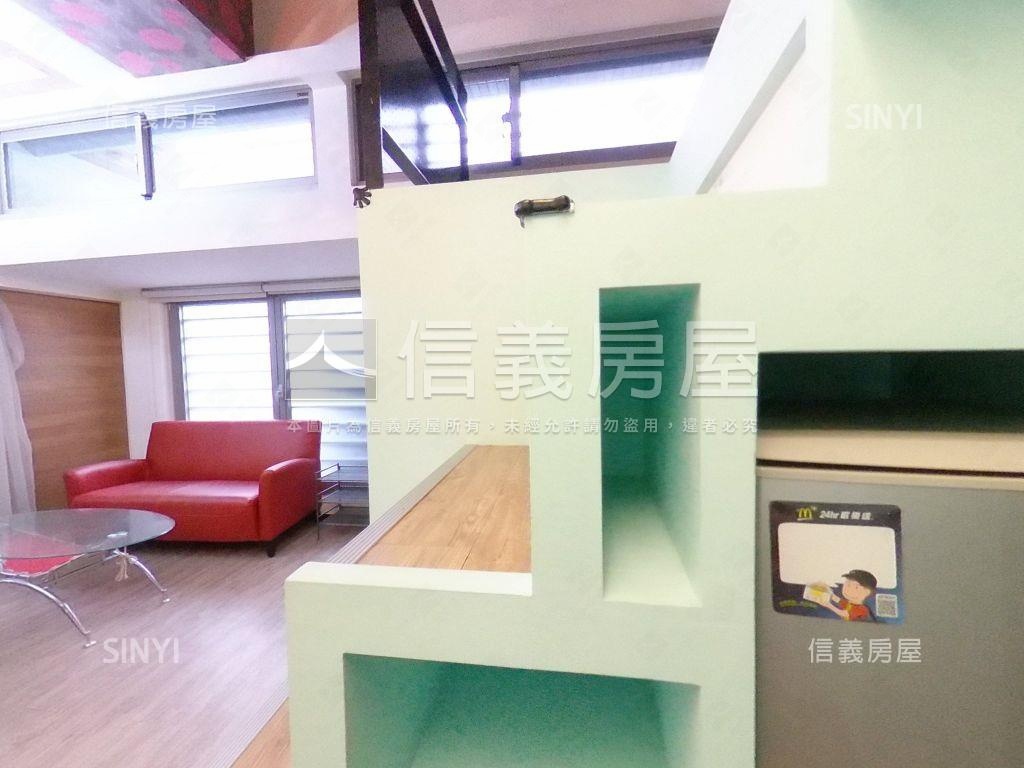 專任附中邊間阿曼Ａ＋美屋房屋室內格局與周邊環境