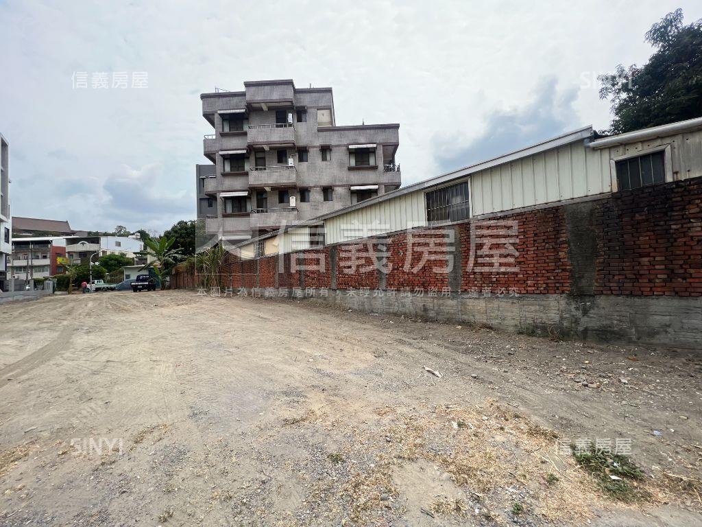 鳥松大華里高級住宅住二地房屋室內格局與周邊環境