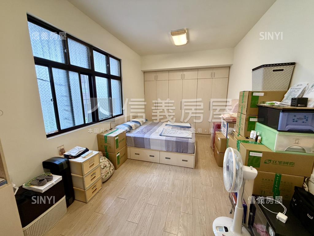 鄰蘭雅公園１樓大戶房屋室內格局與周邊環境