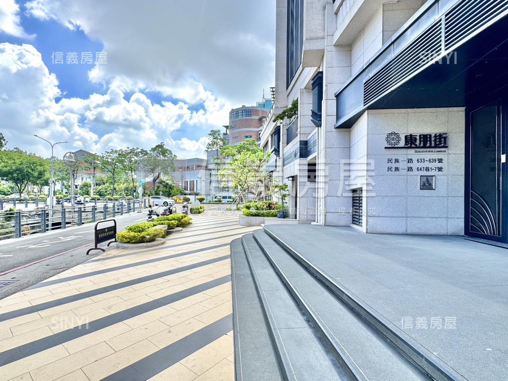 河堤９年屋齡三房獨立平車房屋室內格局與周邊環境