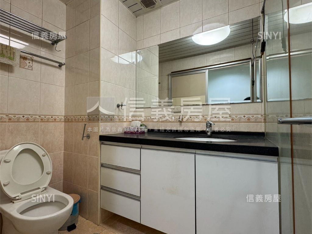 仁愛特區精美大三房房屋室內格局與周邊環境