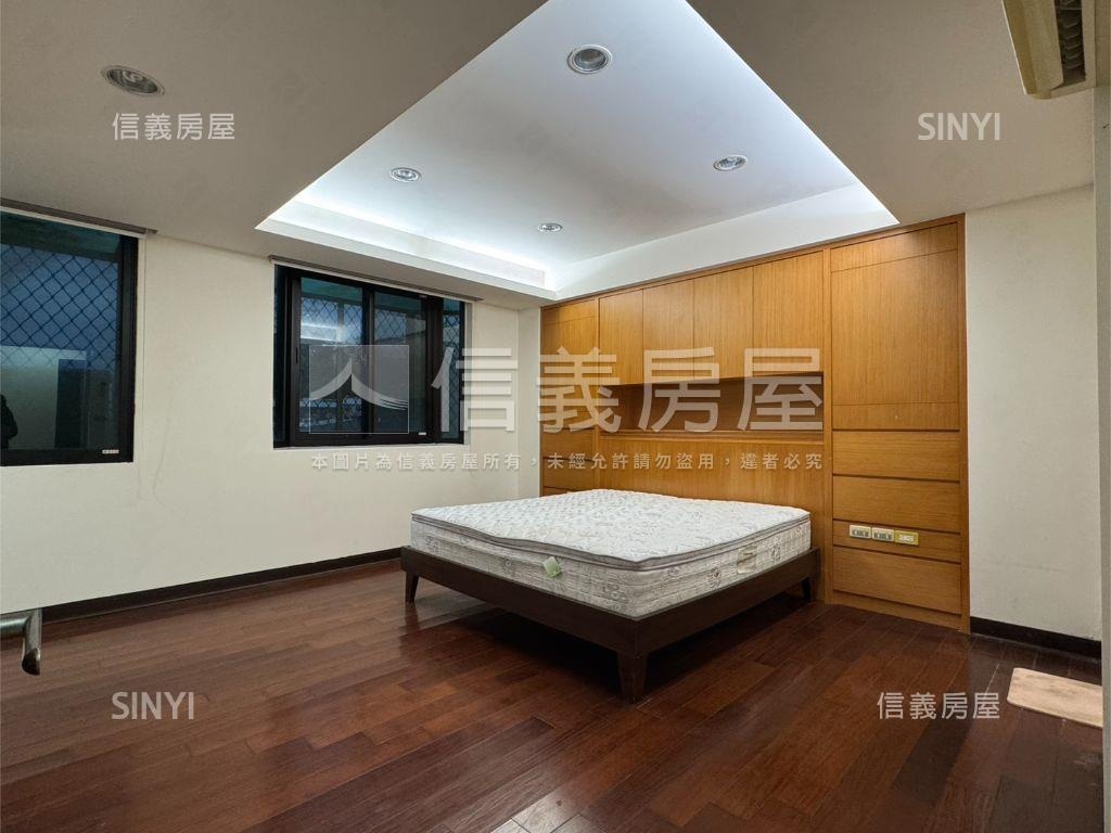 仁愛特區精美大三房房屋室內格局與周邊環境