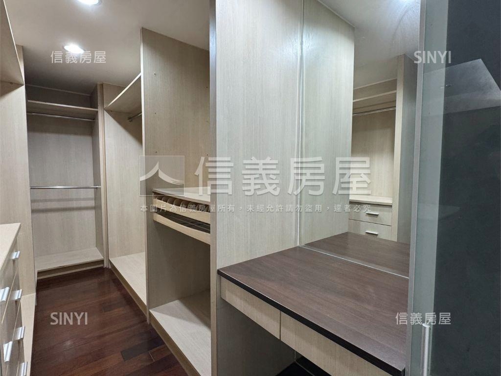 仁愛特區精美大三房房屋室內格局與周邊環境