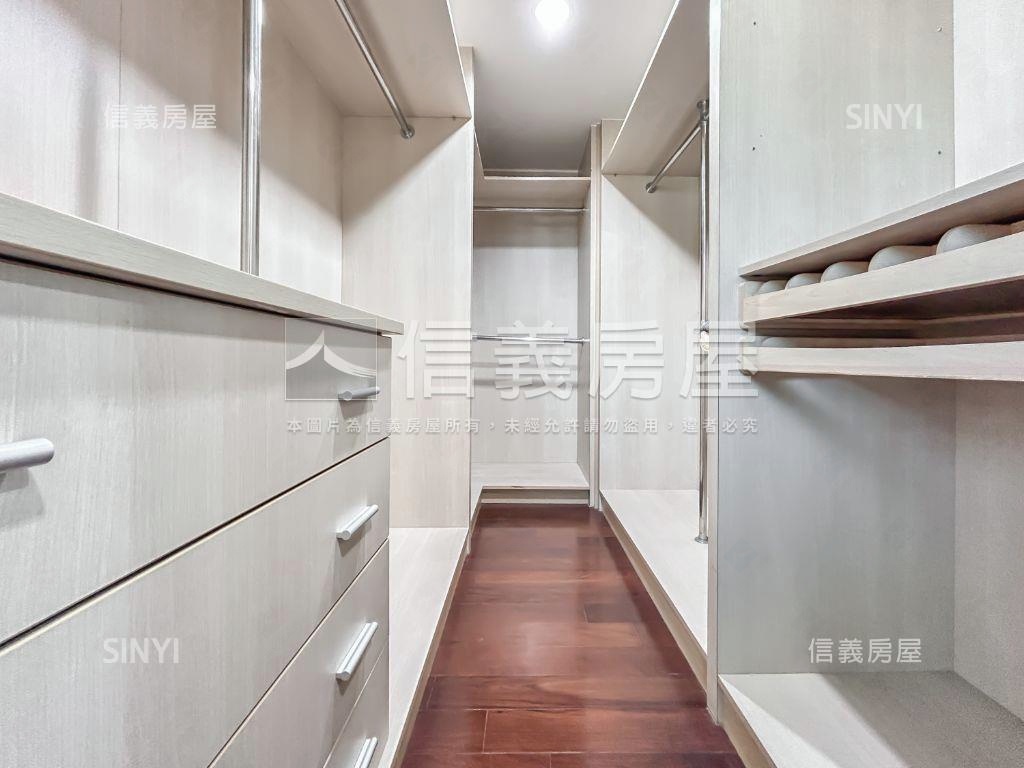 仁愛特區精美大三房房屋室內格局與周邊環境