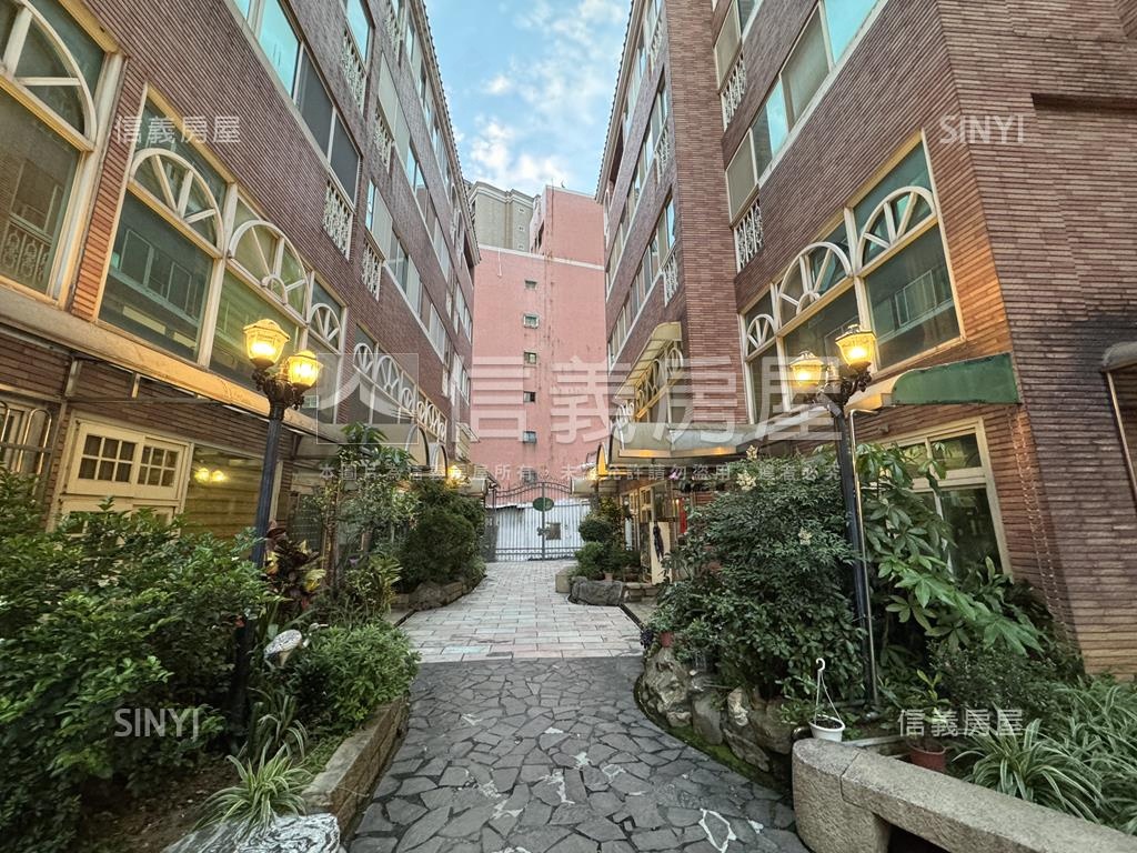 專任藝文特區精華地段別墅房屋室內格局與周邊環境
