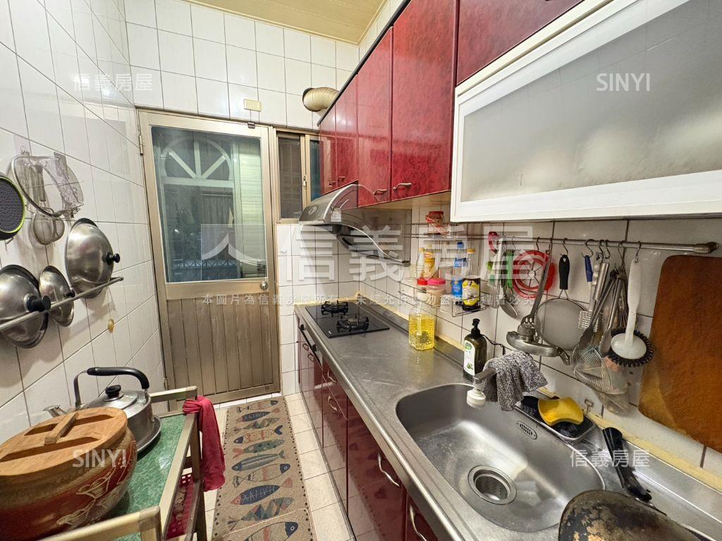 桃林步道旁一樓三房車位房屋室內格局與周邊環境