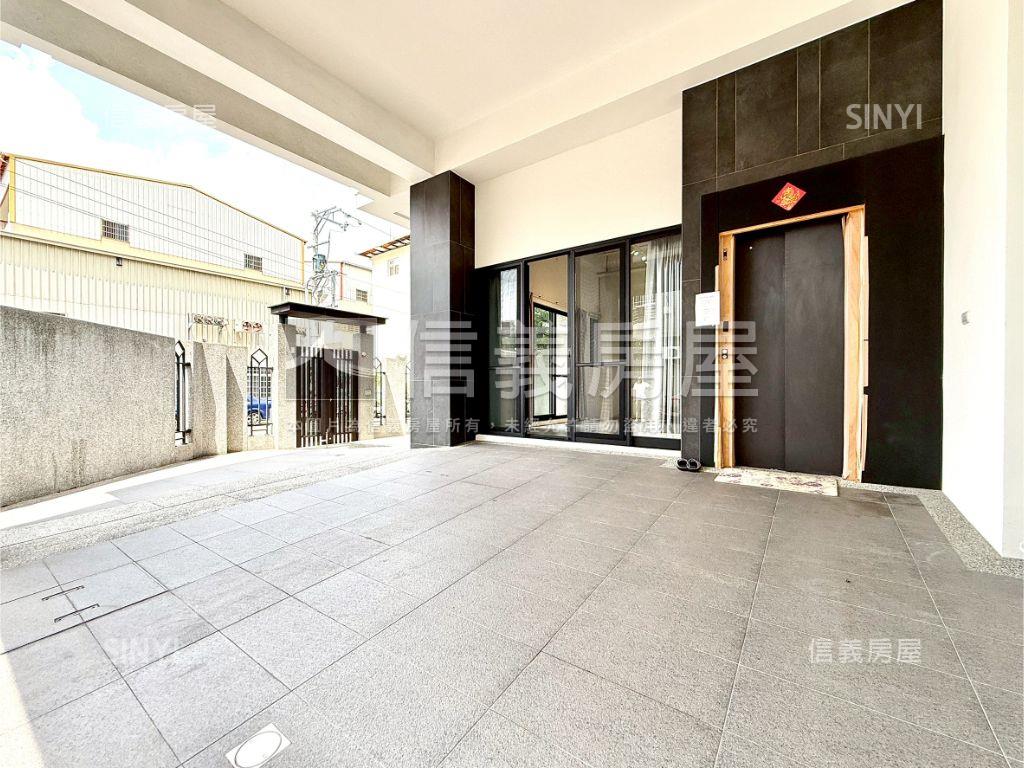 心樂埕│朝南角間電梯別墅房屋室內格局與周邊環境