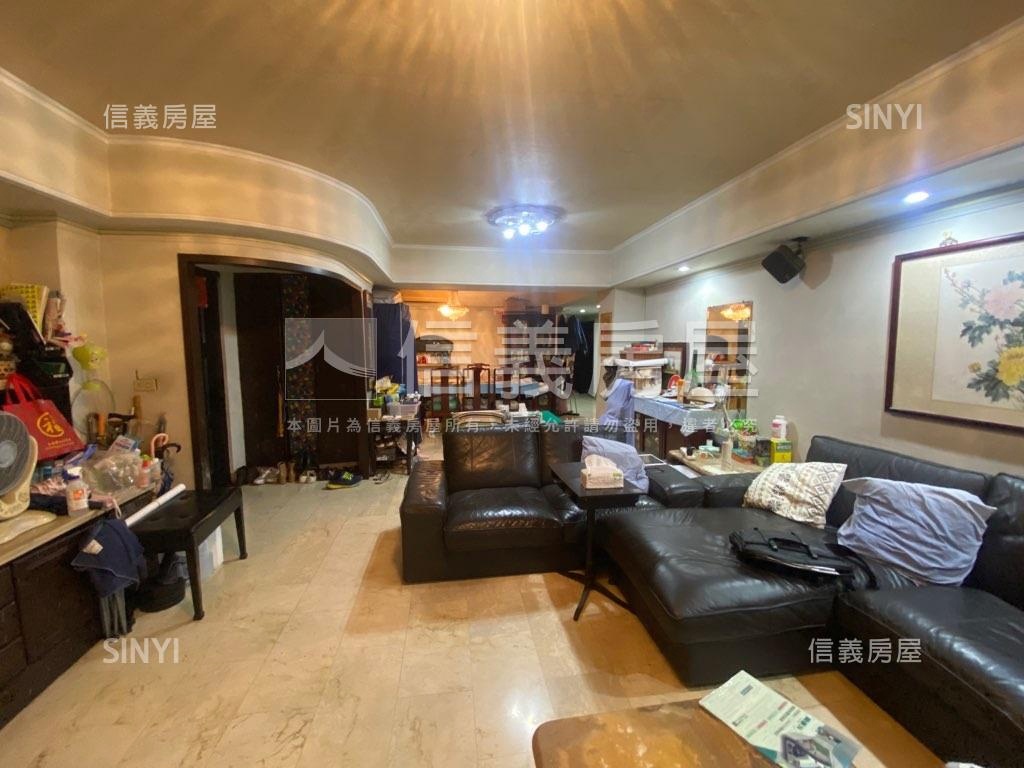 國泰中泰邊間大戶房屋室內格局與周邊環境
