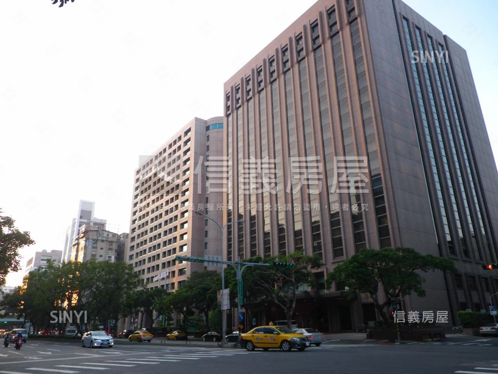 國泰中泰邊間大戶房屋室內格局與周邊環境