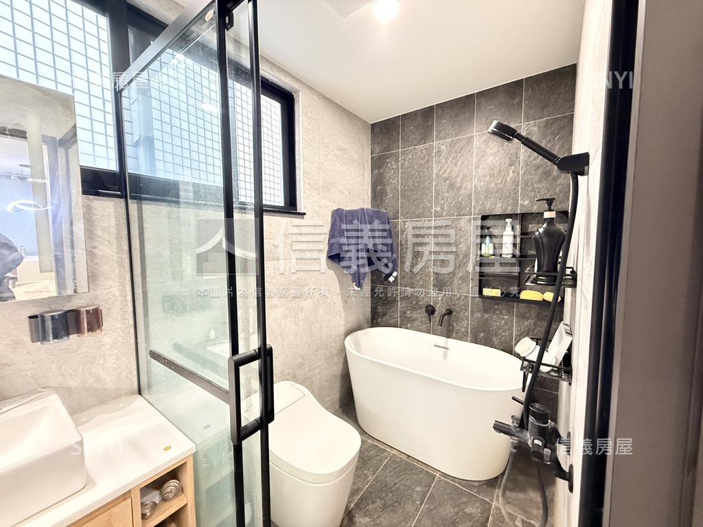 近高科大精美透天店住房屋室內格局與周邊環境