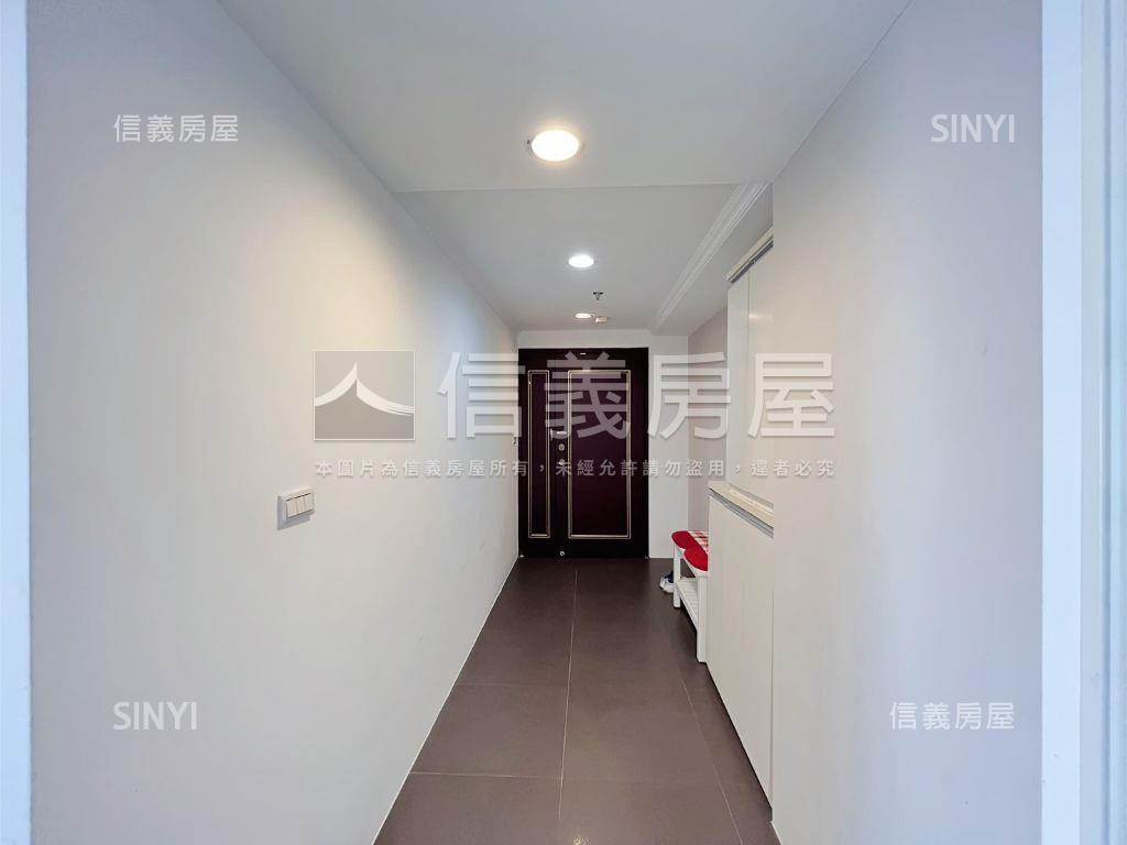 １０１夜景２房雙衛＋車位房屋室內格局與周邊環境