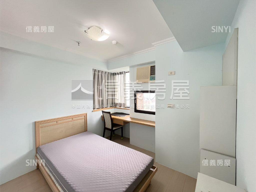 １０１夜景２房雙衛＋車位房屋室內格局與周邊環境