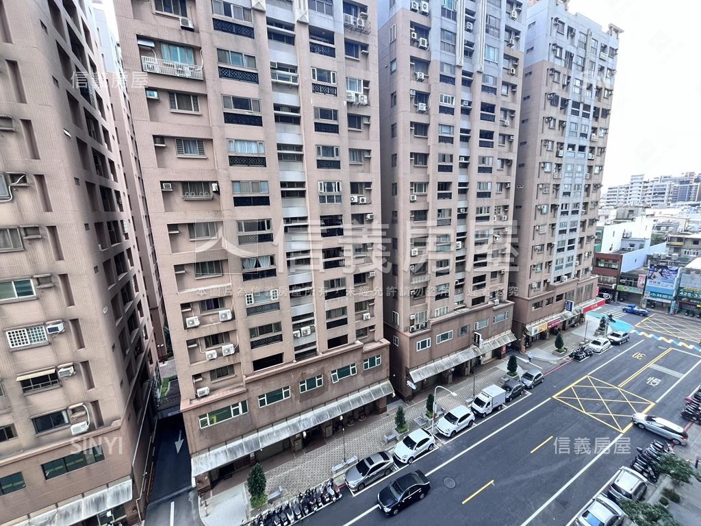 海華國際之星２房車位房屋室內格局與周邊環境