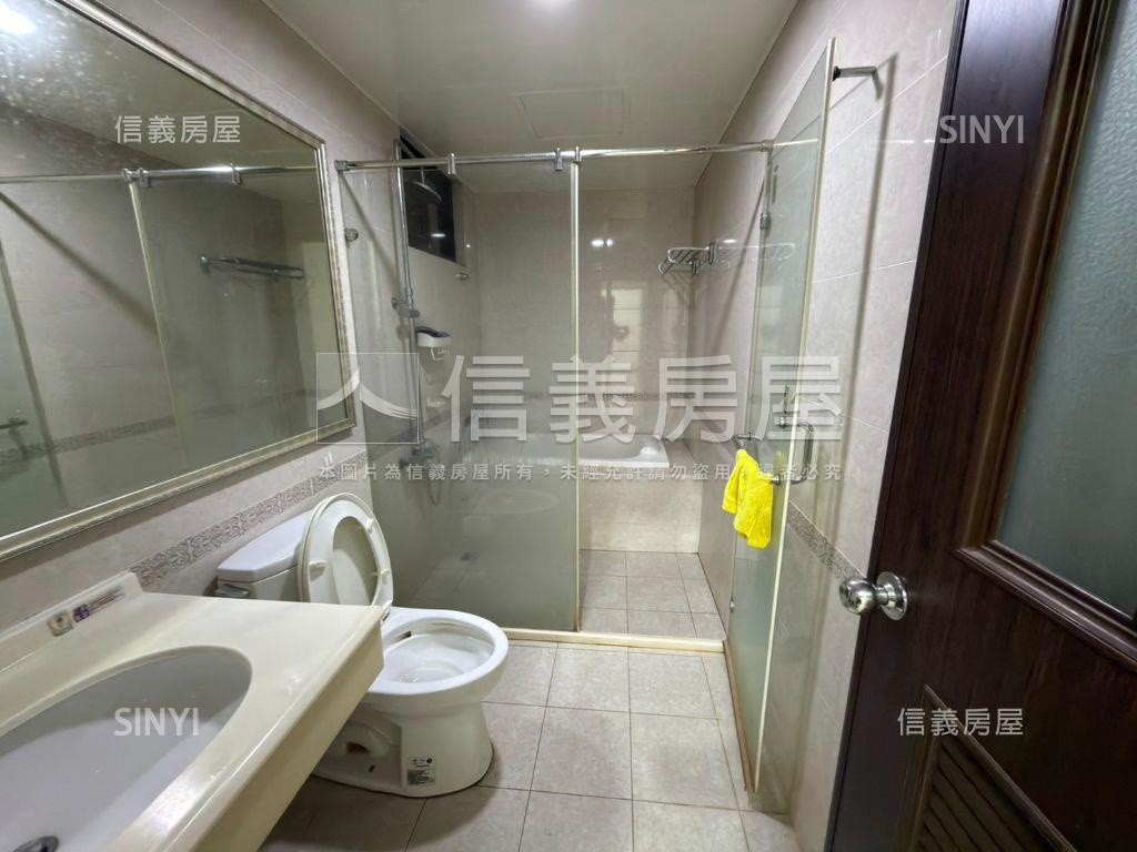 又見幸福公園三房車位房屋室內格局與周邊環境