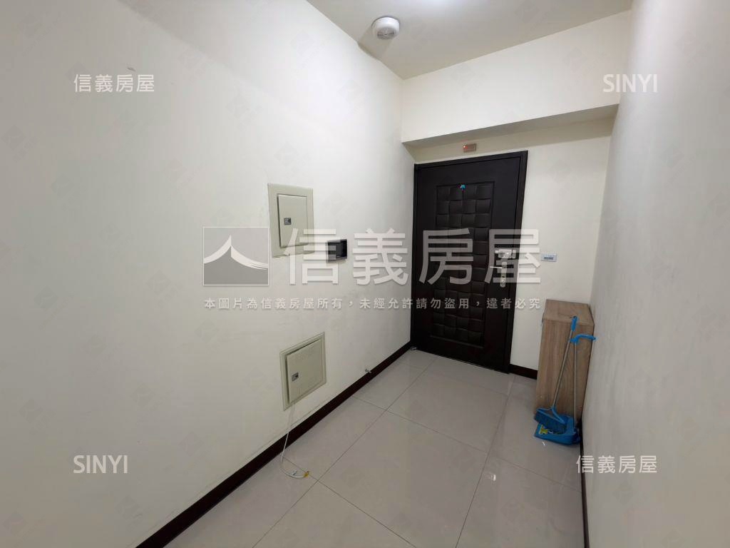 又見幸福公園三房車位房屋室內格局與周邊環境