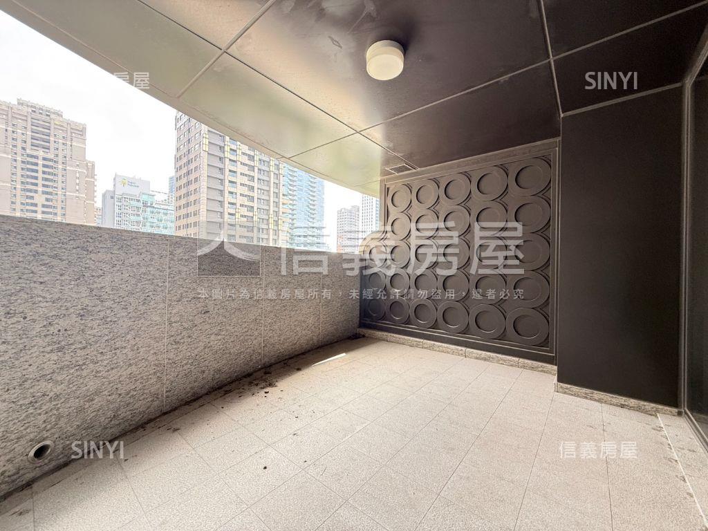 七期台中帝寶雙車位房屋室內格局與周邊環境
