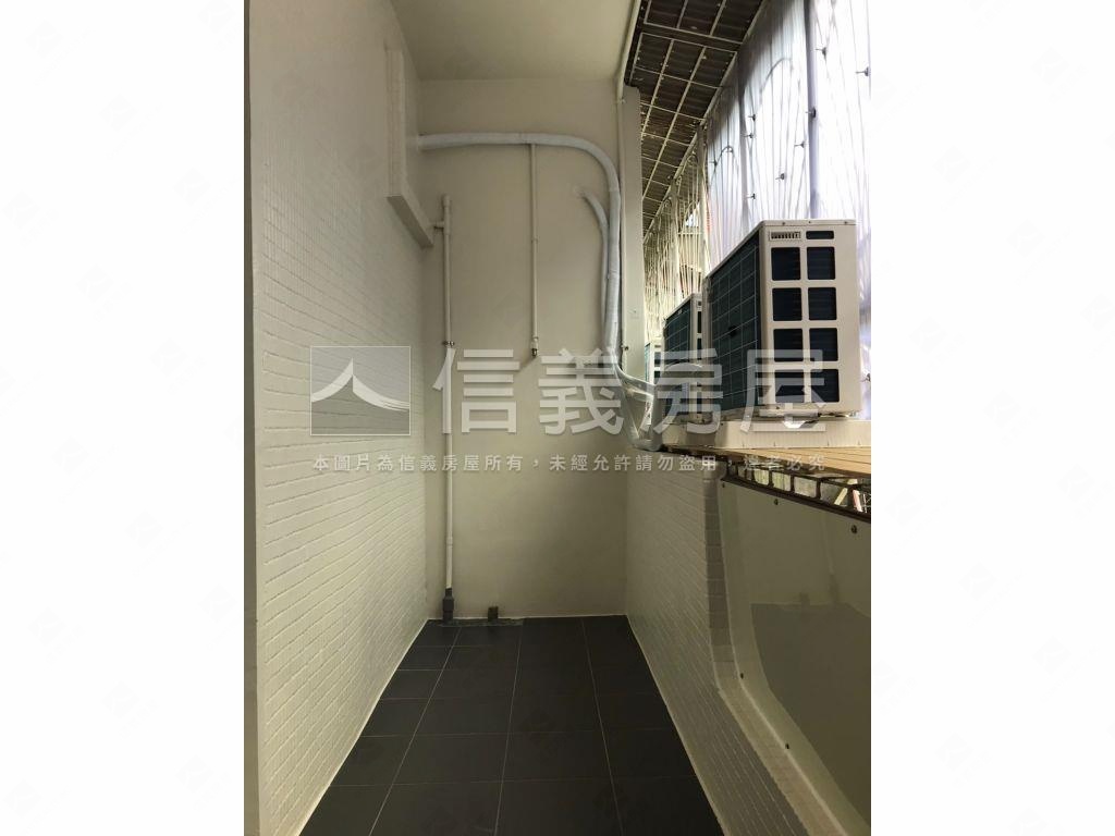 近丹鳳捷運置產美宅房屋室內格局與周邊環境
