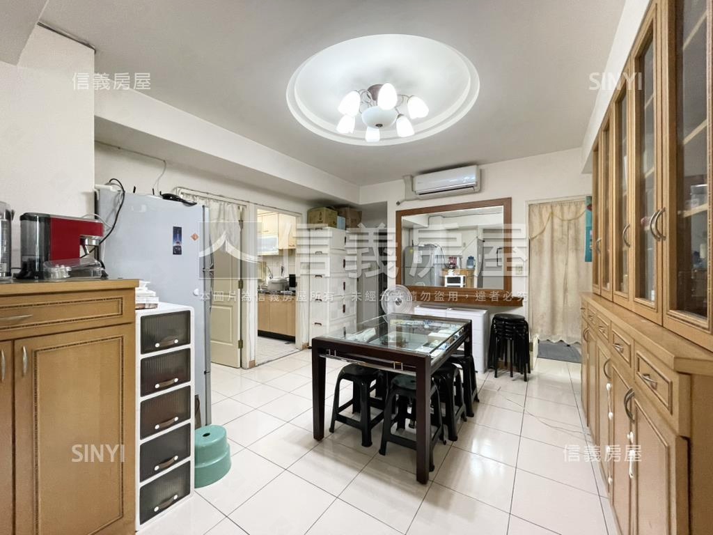 寶路高樓明亮四房車位房屋室內格局與周邊環境