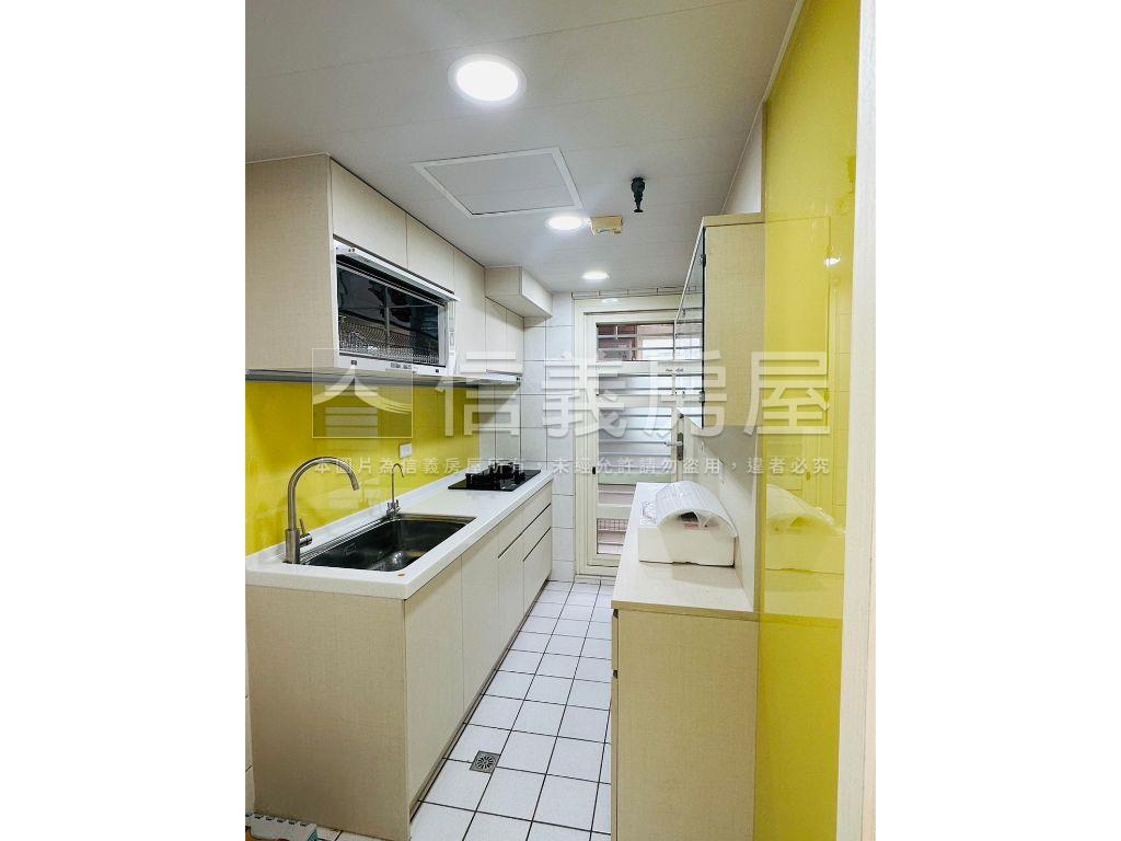 水鋼琴三房車位高樓景觀居房屋室內格局與周邊環境