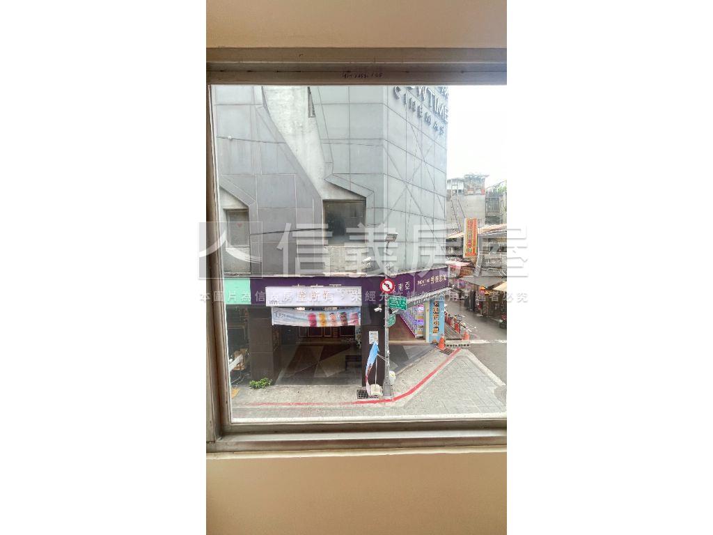 公館店面人潮整棟透天房屋室內格局與周邊環境