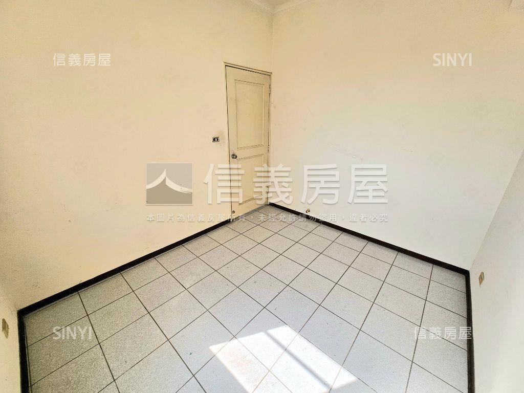 凱旋高樓３房子母車位房屋室內格局與周邊環境