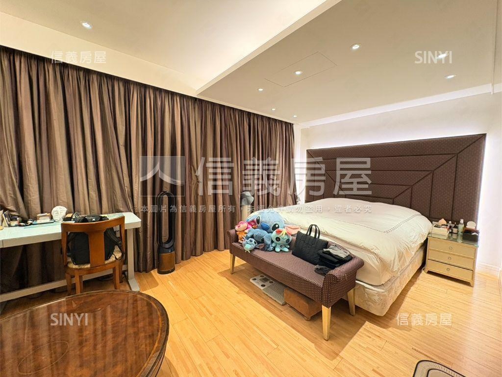 師大君逸捷運邊間管理車位房屋室內格局與周邊環境