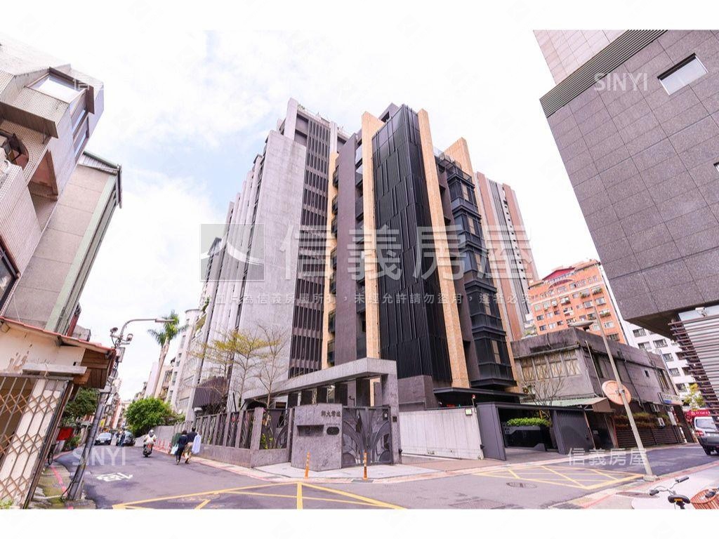 師大君逸捷運邊間管理車位房屋室內格局與周邊環境