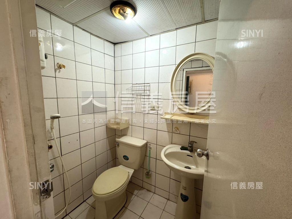 瑞聯Ｌ區收租陽台套房房屋室內格局與周邊環境