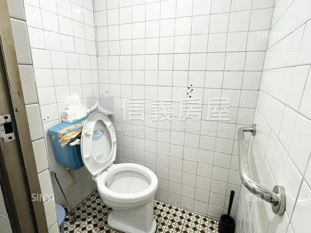 近輕軌凱旋站活巷透天房屋室內格局與周邊環境