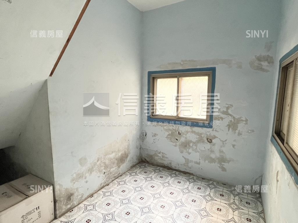 近輕軌凱旋站活巷透天房屋室內格局與周邊環境
