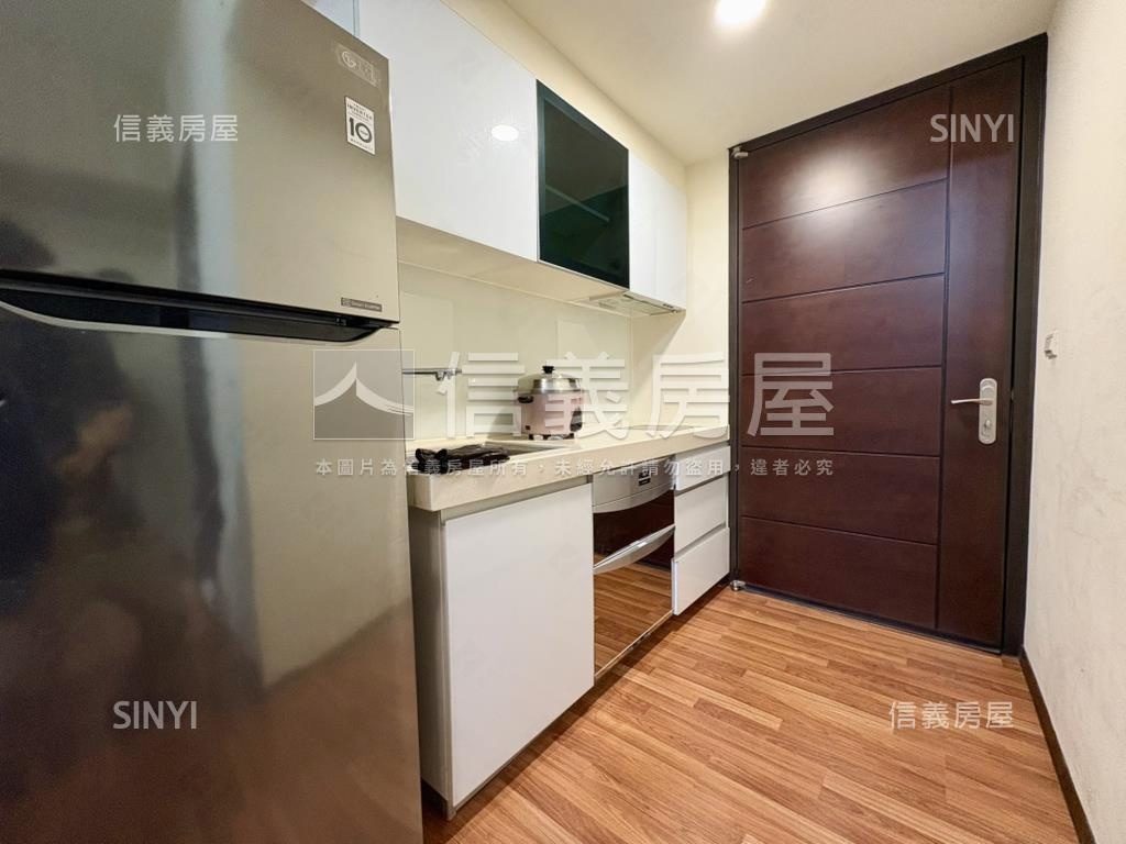 山佳新婚首購電梯大樓房屋室內格局與周邊環境