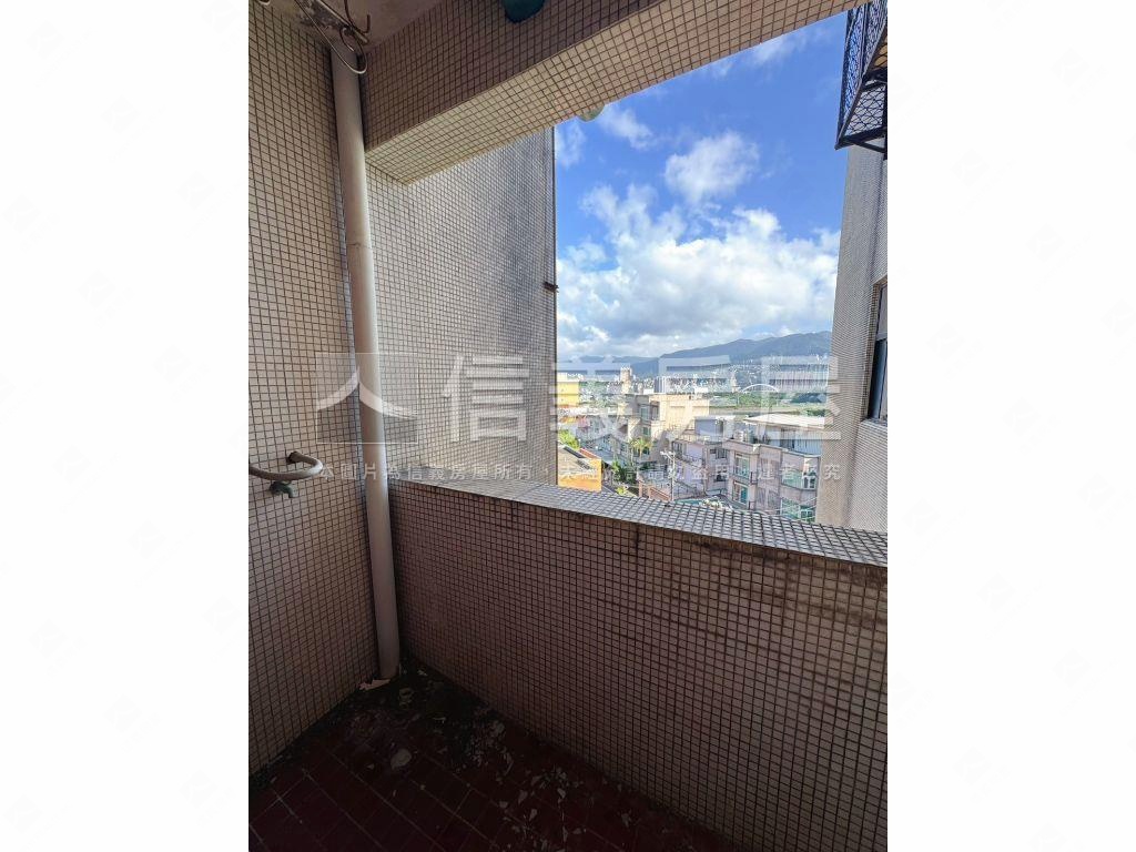 主推⭐伯爵一代寰宇四房⭐房屋室內格局與周邊環境