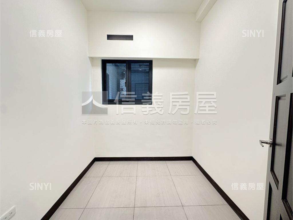 高鐵合新璞遇裝潢採光三房房屋室內格局與周邊環境