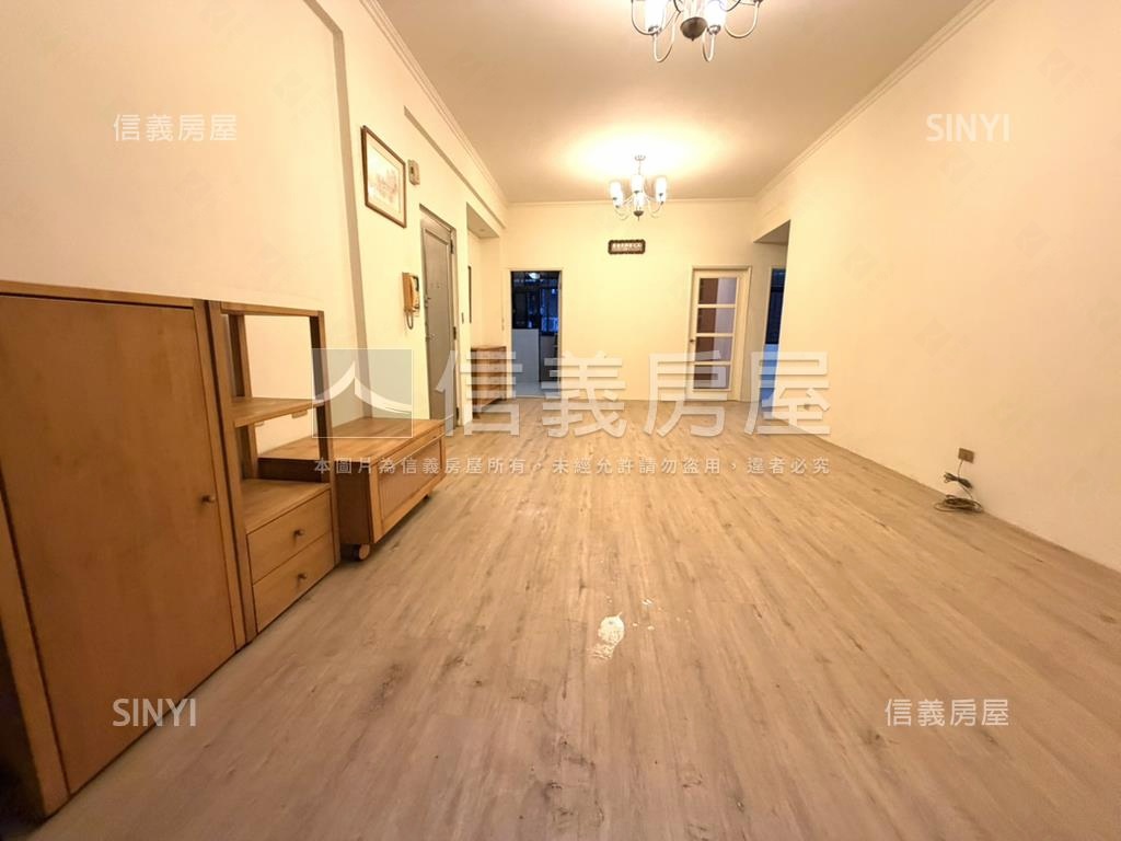 安和綠景★附車位房屋室內格局與周邊環境