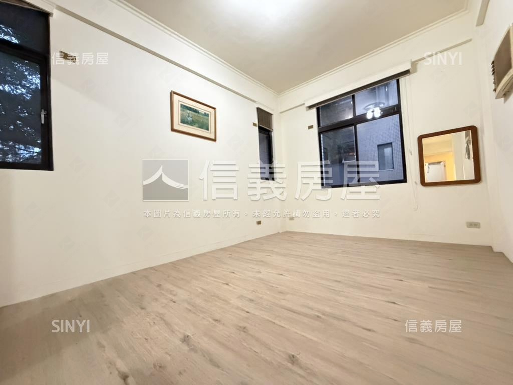 安和綠景★附車位房屋室內格局與周邊環境