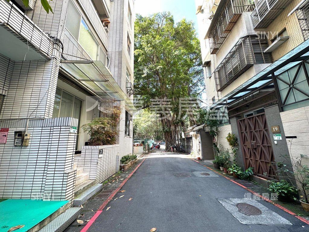 安和綠景★附車位房屋室內格局與周邊環境