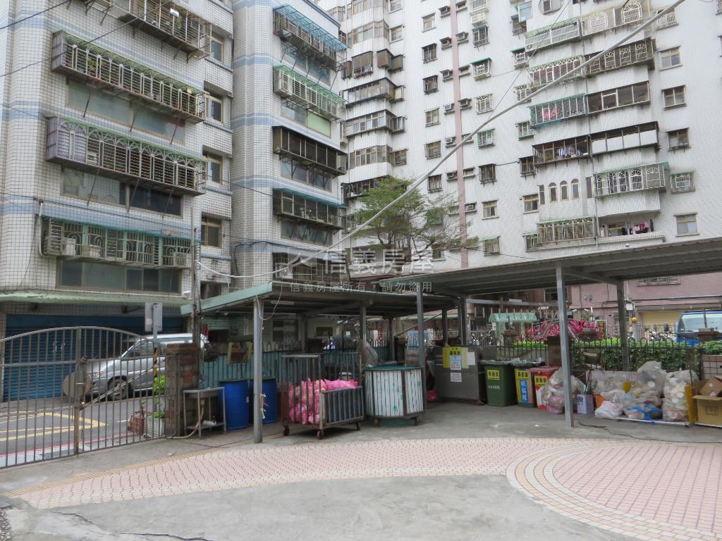龍安邊間採光兩房房屋室內格局與周邊環境