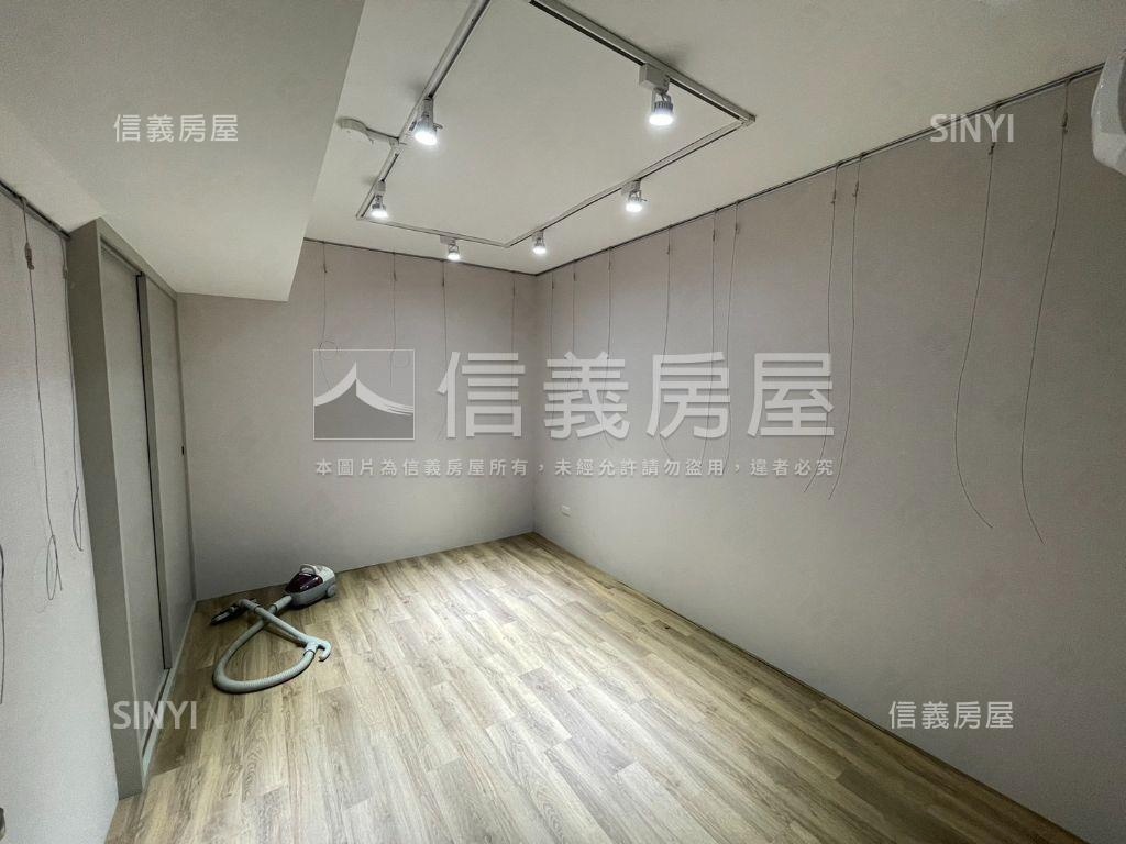 我家的金店面回歸房屋室內格局與周邊環境