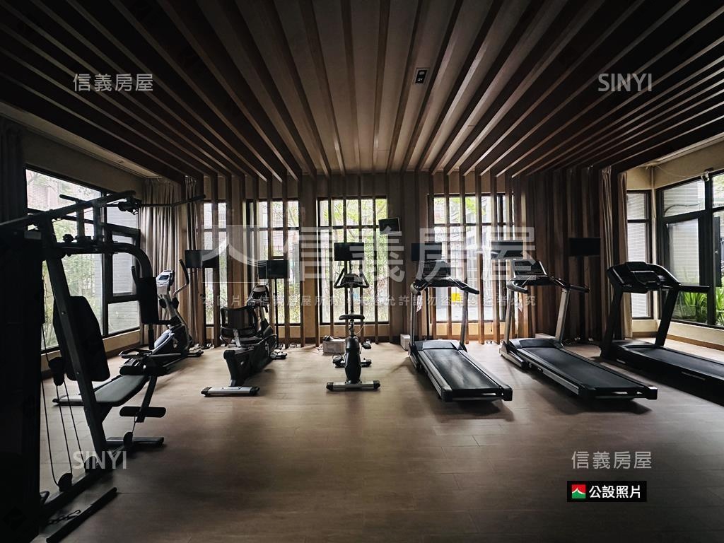 悅灣。未來捷運三房車位房屋室內格局與周邊環境