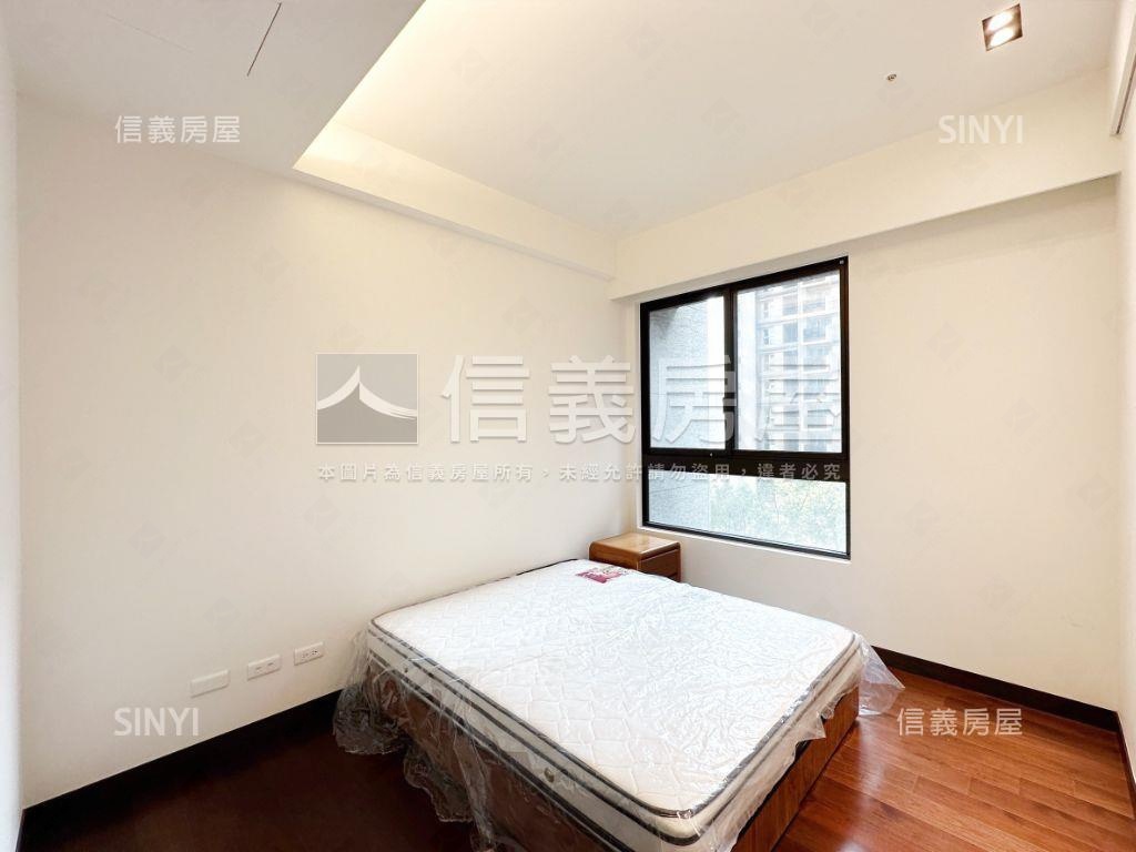 牡丹園‧挑高空間精美三房房屋室內格局與周邊環境