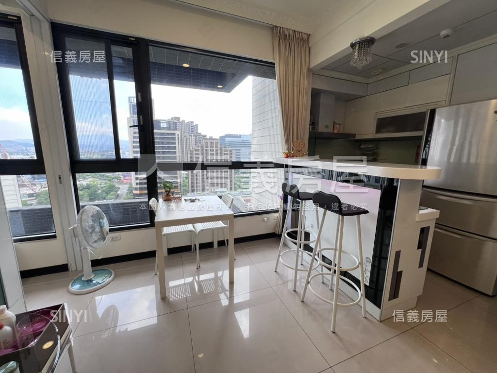 ＮＹ景觀兩房車位房屋室內格局與周邊環境