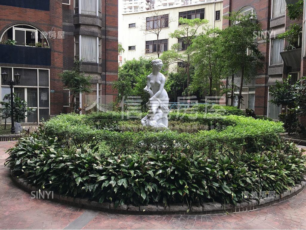 藝文景觀三房車位房屋室內格局與周邊環境