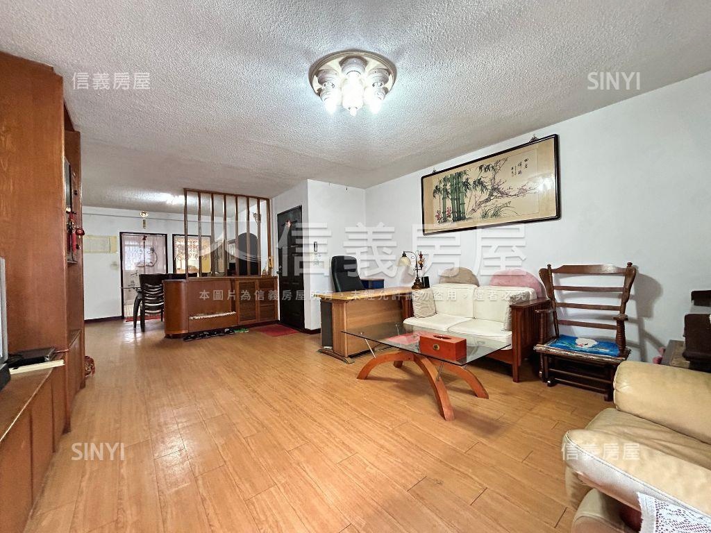 蛋黃區內採光大三房房屋室內格局與周邊環境