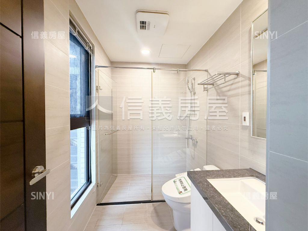 知森堂雙採三房車位房屋室內格局與周邊環境