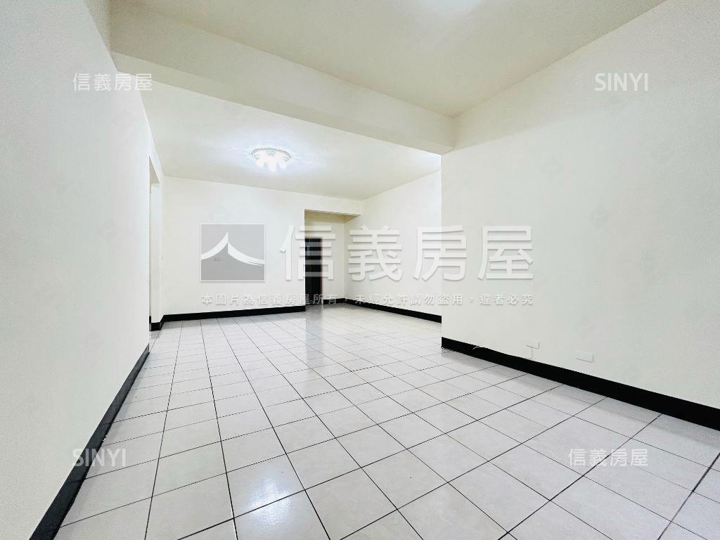 長安二樓大空間房屋室內格局與周邊環境