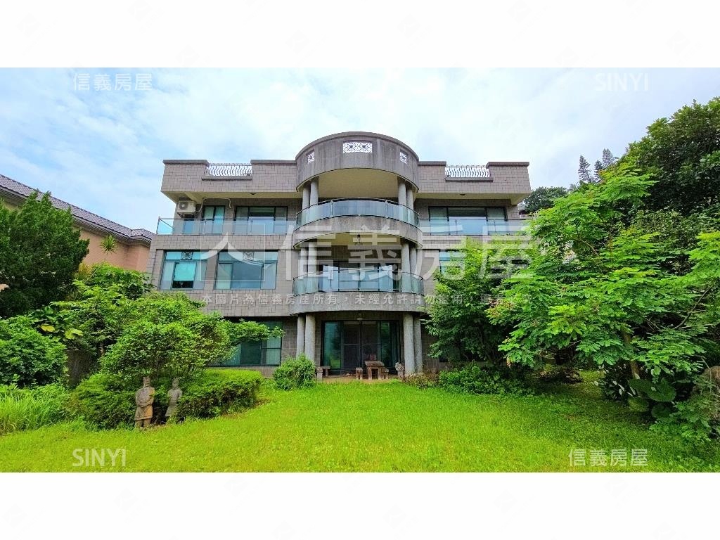 獨立泳池景觀柏園山莊房屋室內格局與周邊環境