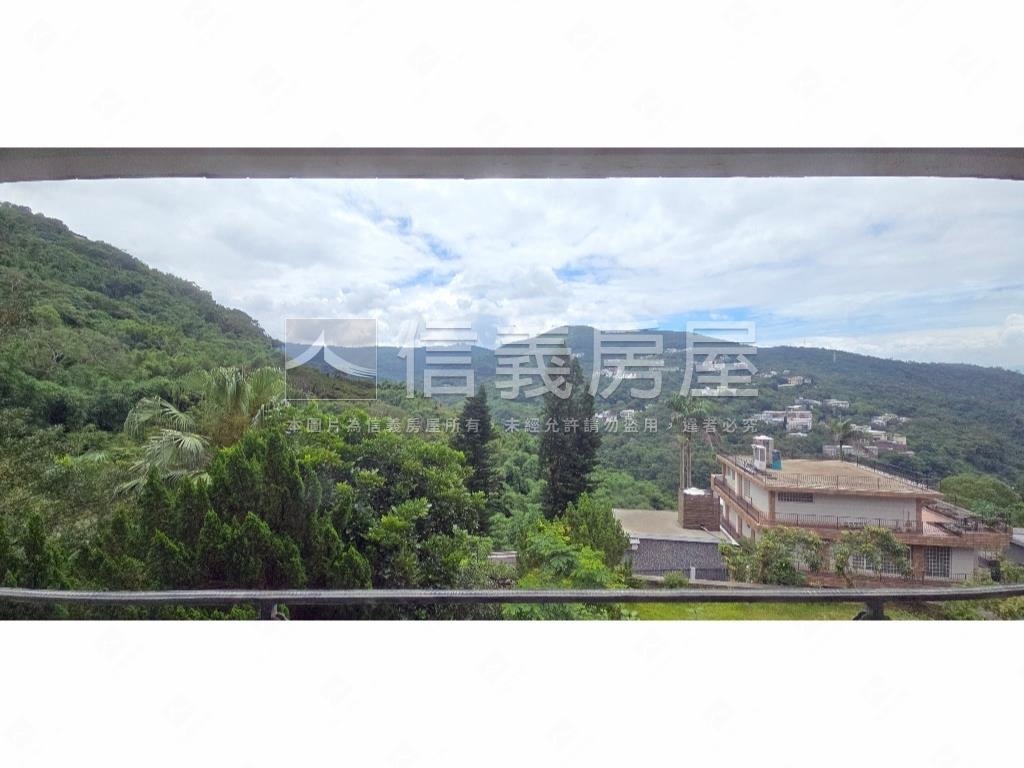 獨立泳池景觀柏園山莊房屋室內格局與周邊環境