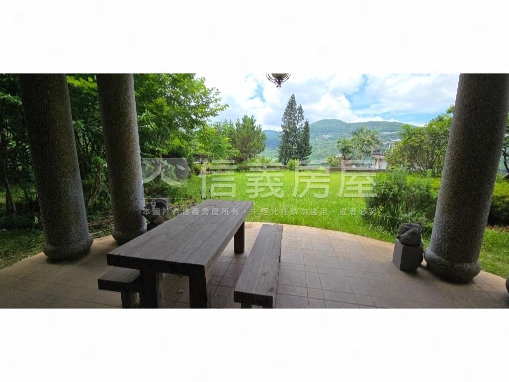 獨立泳池景觀柏園山莊房屋室內格局與周邊環境
